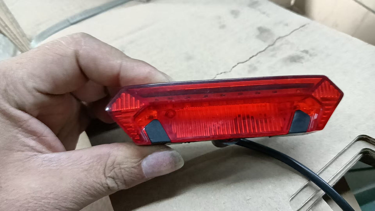 E-Scooter tail light for X5